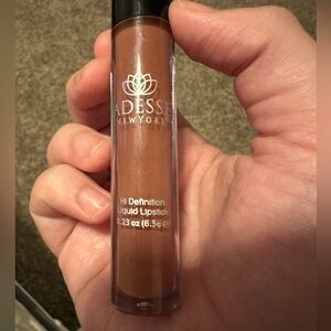 Adesse New York Rich Hi Definition Liquid Lipstick